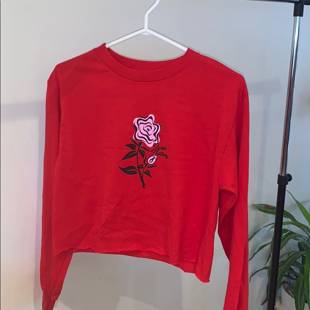 sweet nothing graphic tee